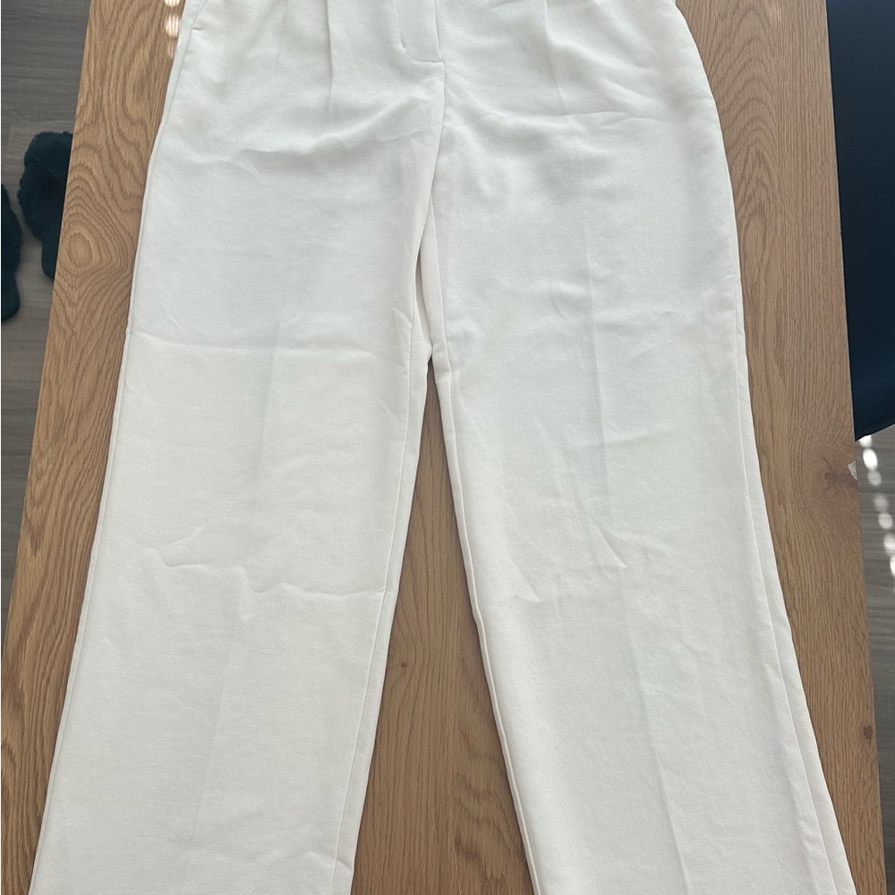 Aritzia The Effortless Pant Wider